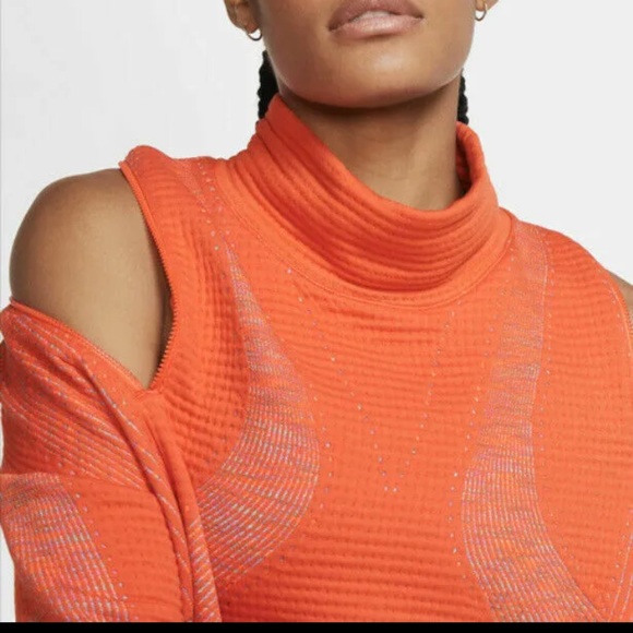 Nike Oversized Sweatshirt - Picture 2 of 6